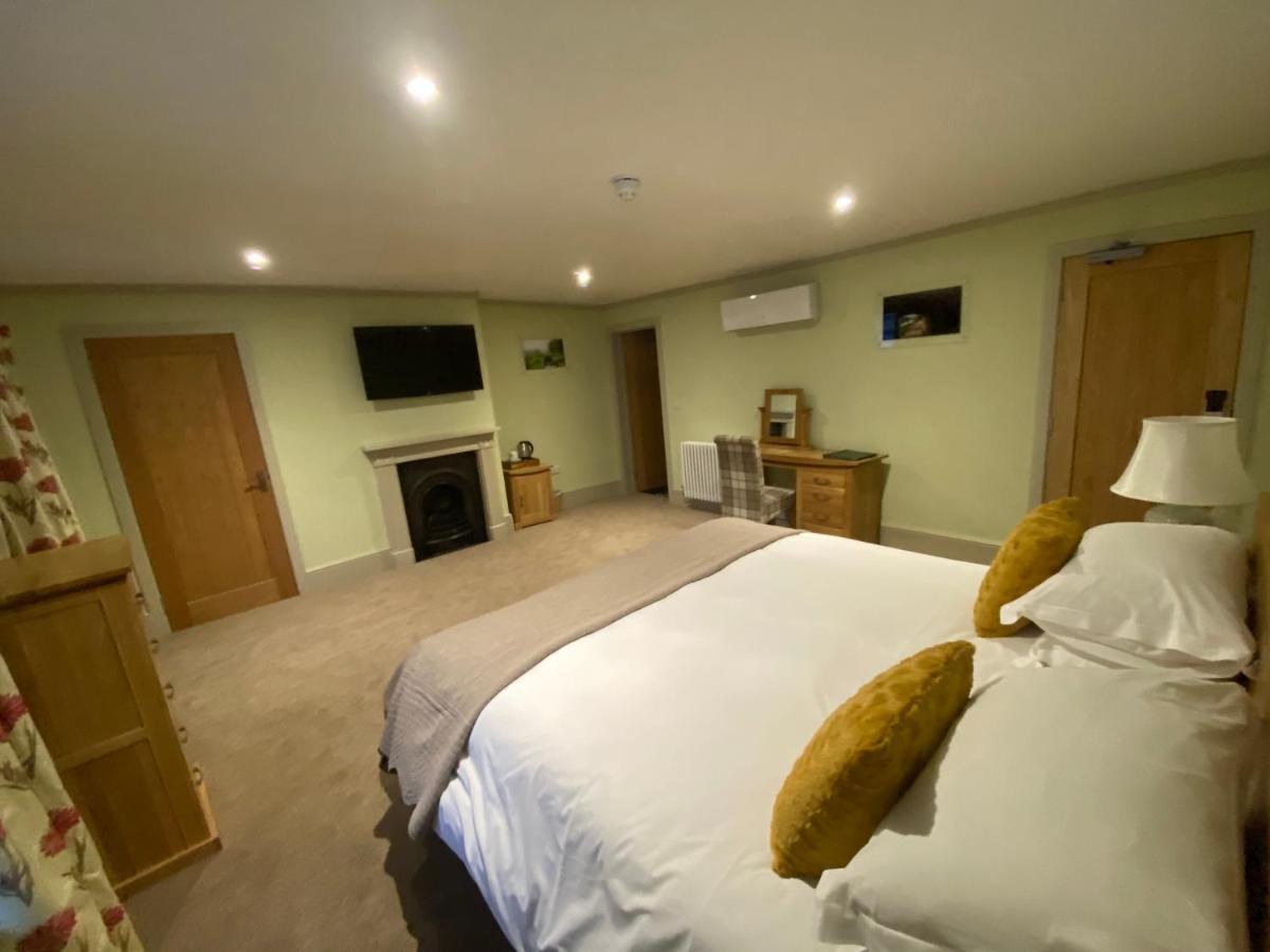 The Peppermill Town House Hotel & Restaurant Devizes Exterior foto